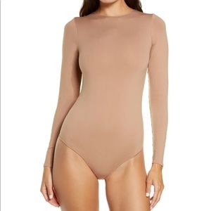 Skims long sleeve bodysuit brown
